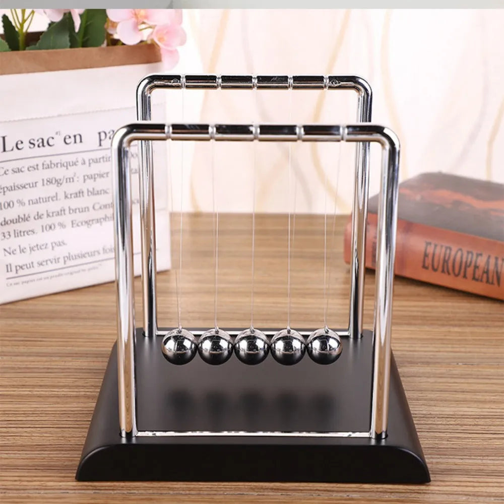 Newton’s Cradle Balance Balls